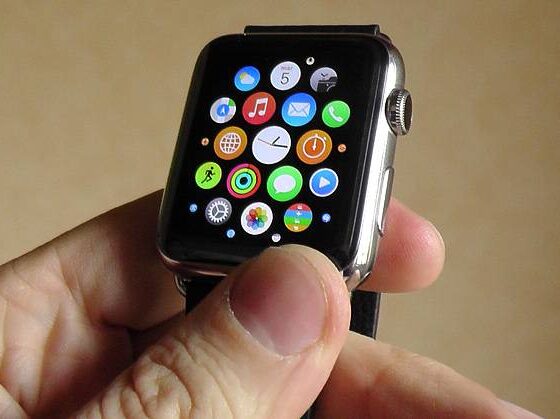 apple watch italia prezzo