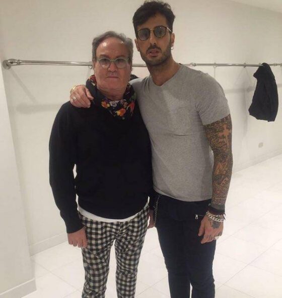 Fabrizio Corona in passerella per Rocco Barocco alla Milano Fashion week