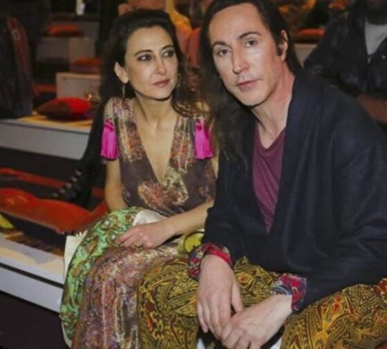 Sfilata Etro donna aI 2017 Manuel Agnelli abito Etro ospite