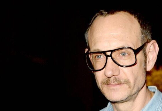 Terry Richardson licenziato da Vogue, il fotografo accusato di molestie