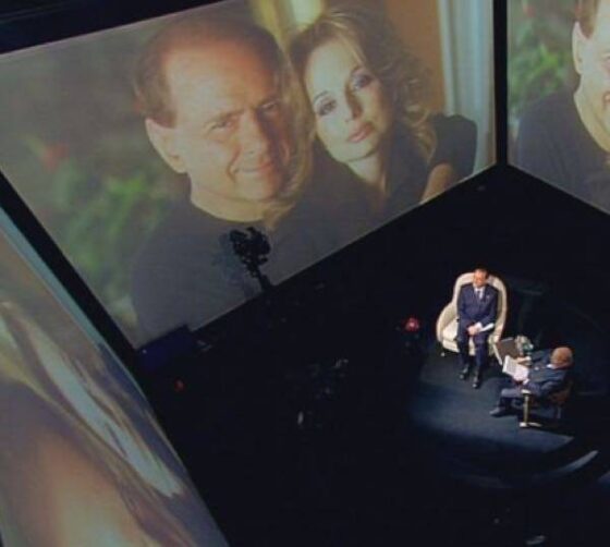 Costanzo intervista Berlusconi in prima serata e Silvio si fa lo spot da solo