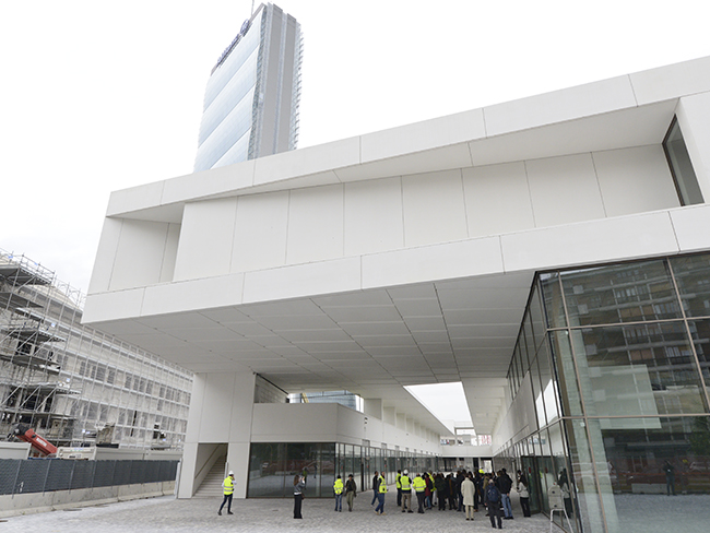 Citylife shopping a Milano inaugurazione e che negozi ci sono