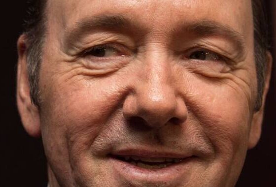 Ecco come Kevin Spacey ha usato il fatto di essere represso per far tacere le vittime di molestie