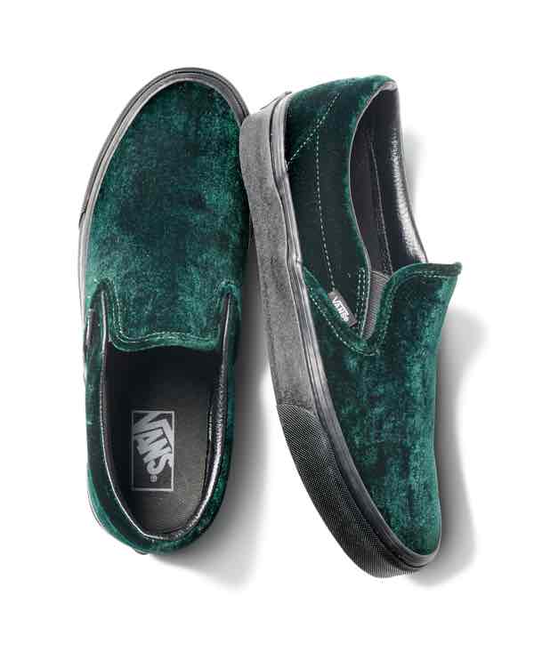 Scarpe in velluto per le feste ecco le proposte alla moda