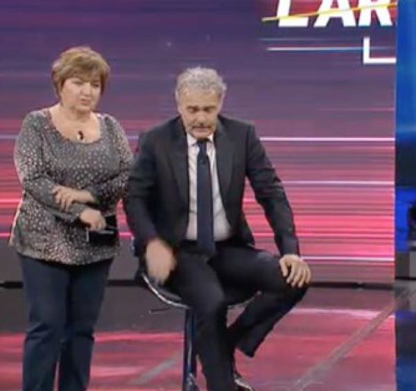 Malore Massimo Giletti a Non è l'Arena come sta e cosa è successo VIDEO