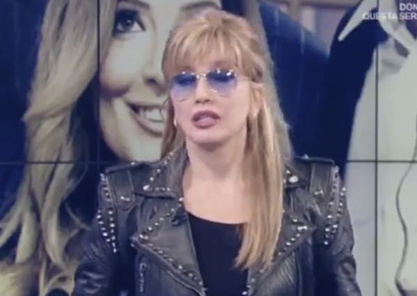 Morte Bibi Ballandi Milly Carlucci sconvolta in diretta a Uno mattina il Video