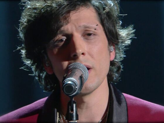 Ermal Meta Sanremo 2018 abito stilista e look scelto all'Ariston