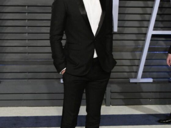 Oscar 2018 abiti e stilisti Burberry ha vestito LIAM HEMSWORTH e MARTIN MCDONAGH