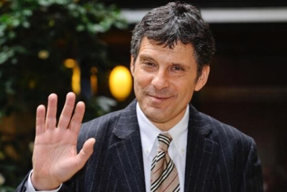 Funerali Fabrizio Frizzi ecco come e dove vederli in diretta TV sulla Rai