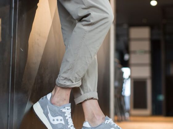 Sneakers uomo la la Shadow 5000 dal look tipicamente urbano