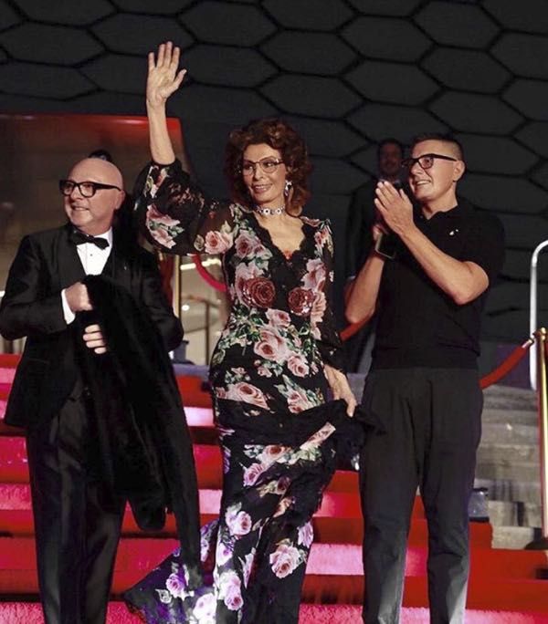 Sophia Loren alla corte di Dolce e Gabbana a Mexico City
