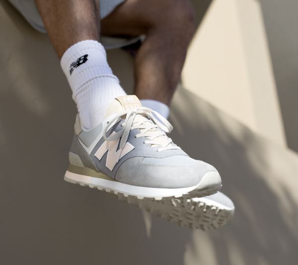 New Balance sneaker ecco la scarpa 574 retro surf