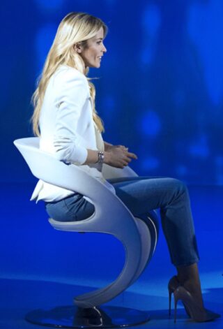 Elena Santarelli: "Ecco come affronto il tumore che ha mio figlio"