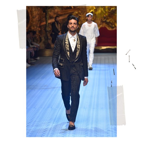 Dolce e Gabbana sfilata Milano Mariano Di Vaio e Monica Bellucci in passerella