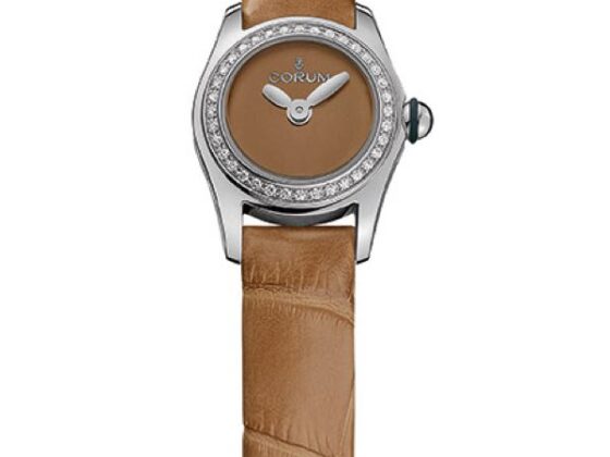Orologi Corum, il Bubble si fa Mini per donna chic