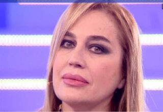 Lory Del Santo tragedia è morto il figlio Loren che si è suicidato