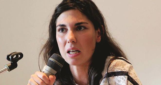 Giulia Sarti M5S i video hot e privati finiti online e sui cellulari degli italiani