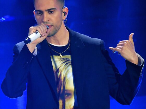 Seat Music Awards 2010 scaletta esibizione cantanti prima serata Rai Uno e replica