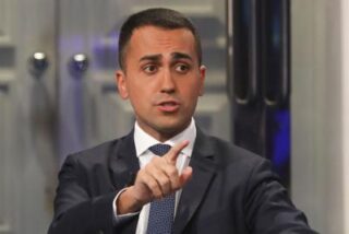 Di Maio si arrabbia con il PD:"O i nostri 20 punti o voi interessano solo le poltrone"