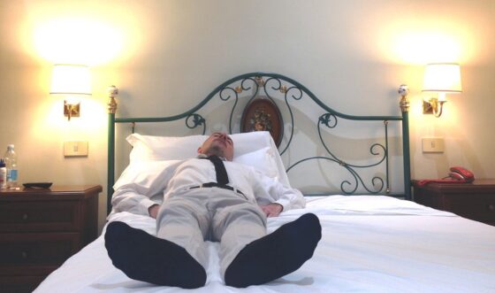 Stanchezza di Primavera? Ecco le Cause e i Rimedi Naturali per Ritrovare l’Energia Subito